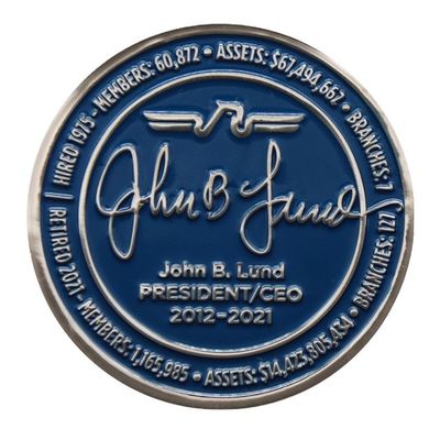 acheter Une pièce de défi personnalisée avec logo 3D gravé au laser et plaqué d'or pour souvenir et commémoratif online manufacture