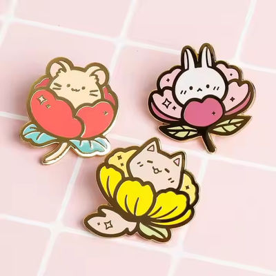 Polishing / Plating Process Custom Anime Pin Enamel Charms Dyed Custom Pins Metal Logo Badges Hard Enamel Pin Badge