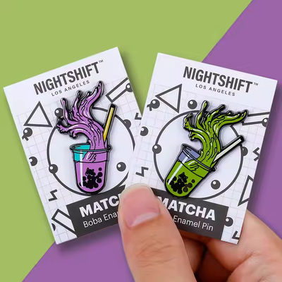 acheter  Backing Card Funny Cute Design Hard Soft Enameled Metal Wholesale Lapel Pins Badges Anime Custom Cartoon Enamel Pins online manufacture