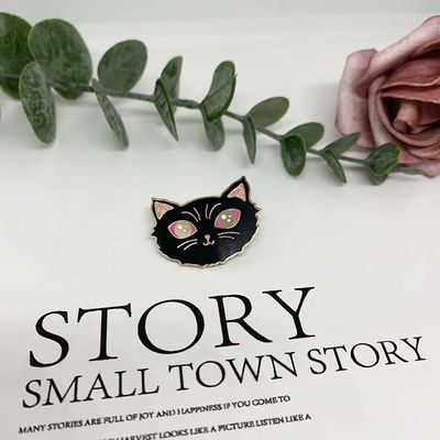 New Design Custom Hot Sale High Quality Custom Enamel Pins UV Silkscreen Pad Printed Hard Soft Enamel Pins