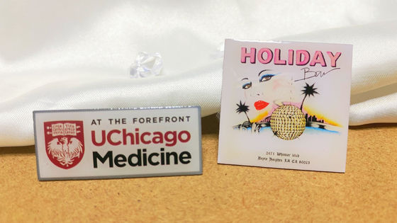 acheter Custom Lapel Pin and Metal Badge with 2D/3D Design Epoxy Coating and Zinc Alloy Material online manufacture