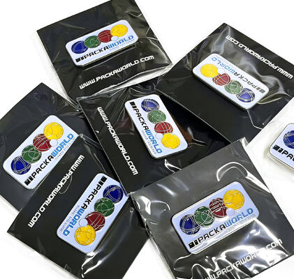 acheter Créez votre propre badge émaillé scintillant avec une finition souple ou dure, une impression UV et un adorable design de dessin animé. online manufacture