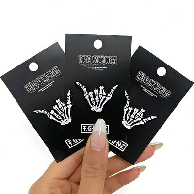 acheter Créez votre propre badge émaillé scintillant avec une finition souple ou dure, une impression UV et un adorable design de dessin animé. online manufacture