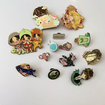 Top usine personnalisée épingle d'animal de haute qualité mignonne lapin naturel épingle d'émail dur