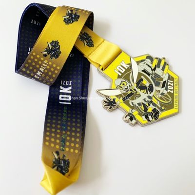 2.25 pouces 2,5 pouces Sports Hexagon Médailles personnalisées Jaune Médailles personnalisées en or