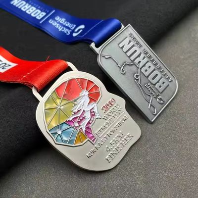 Un bon prix. Médaille de sport personnalisée économique imprimée en alliage de zinc UV en ligne