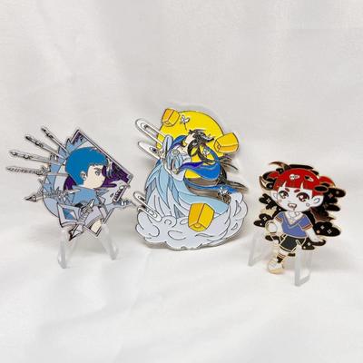 Des épingles et des insignes personnalisés avec un design personnalisé en émail dur et un revêtement en or / argent / cuivre