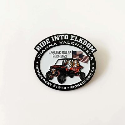 Un bon prix. Des épingles personnalisées - Badges métalliques en émail dur pour la reconnaissance des employés en ligne