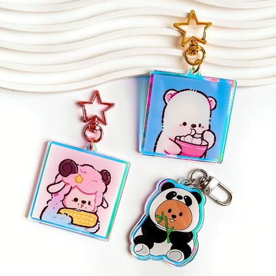 Un bon prix. Porte-clés personnalisé en résine pailletée – Acrylique transparent avec logo de dessin animé et design d'anime en ligne