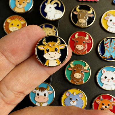 Un bon prix. Autocollant de téléphone en métal personnalisé – Design unique de badge pendentif souvenir pour décoration de téléphone portable en ligne