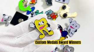 épingles personnalisées.