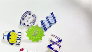 Épingles en émail personnalisées votre marque