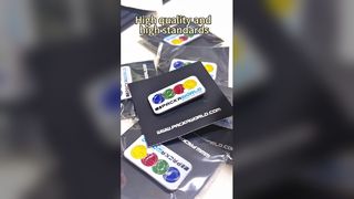 Épingles en émail doux personnalisées en gros avec paillettes | Insignes de revers en métal scintillant | Broche en émail pailleté